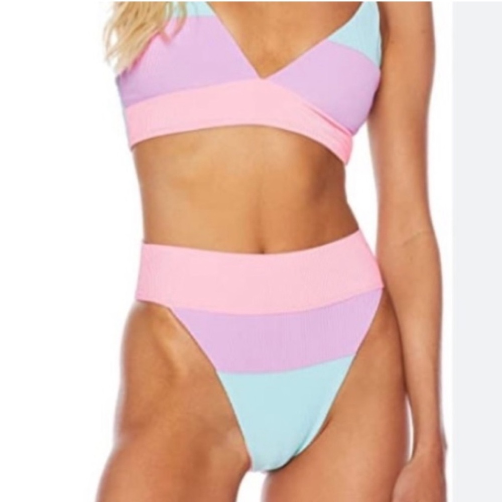 Beach Riot Bikini - Picture 4 of 4